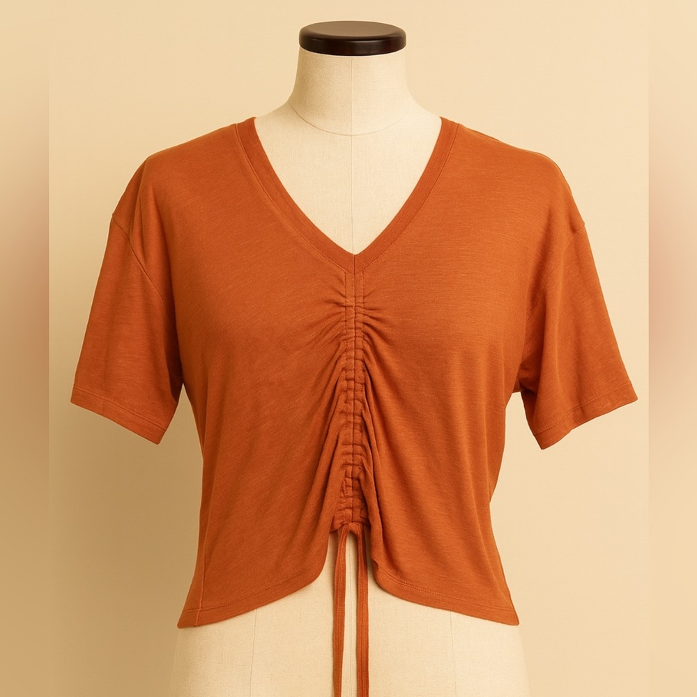 FRAME Rushed Front V-neck Tee in Burnt Orange - small - NWOT